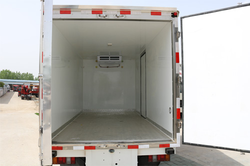 ����L�d��AAA5040XLCQL6�����܇